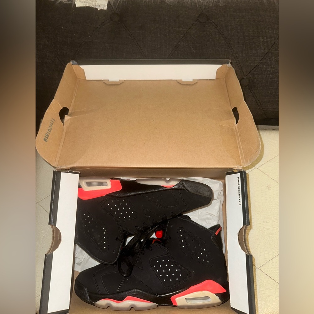 Air Jordan Retro 6
